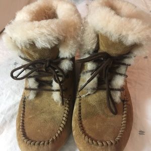 UGG Moccasins (Slippers / Shoes)